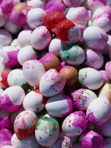 greg-elms-huevos-con-confetti-as-part-of-easter-celebrations-tepoztlan-morelos-mexico